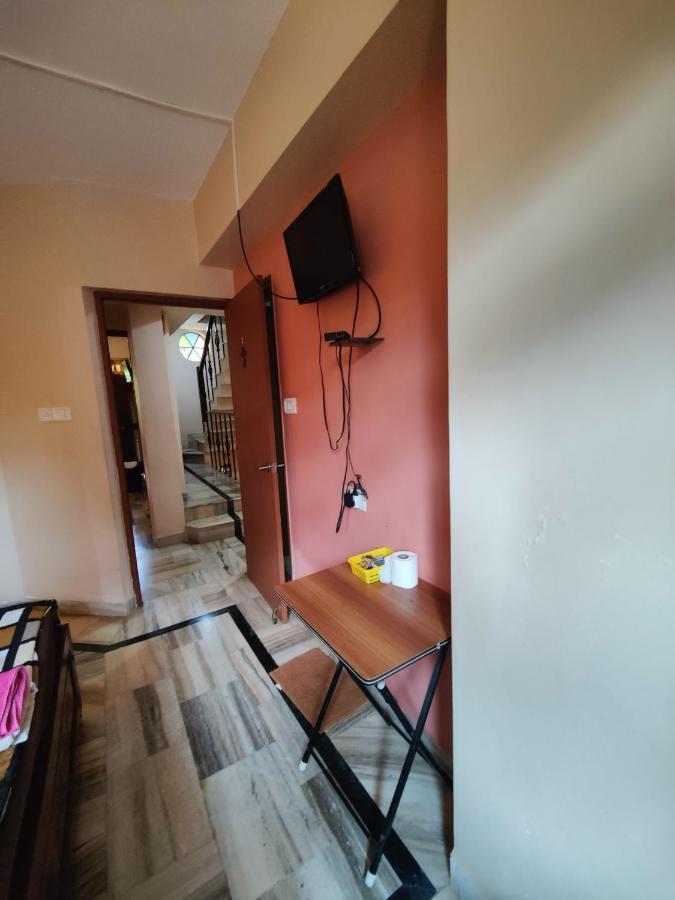 Menezes House Hotel Panaji Ngoại thất bức ảnh