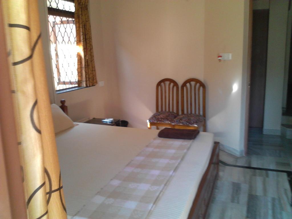 Menezes House Hotel Panaji Ngoại thất bức ảnh