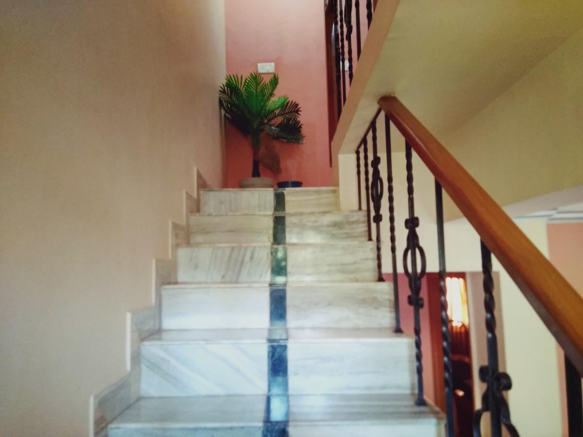 Menezes House Hotel Panaji Ngoại thất bức ảnh
