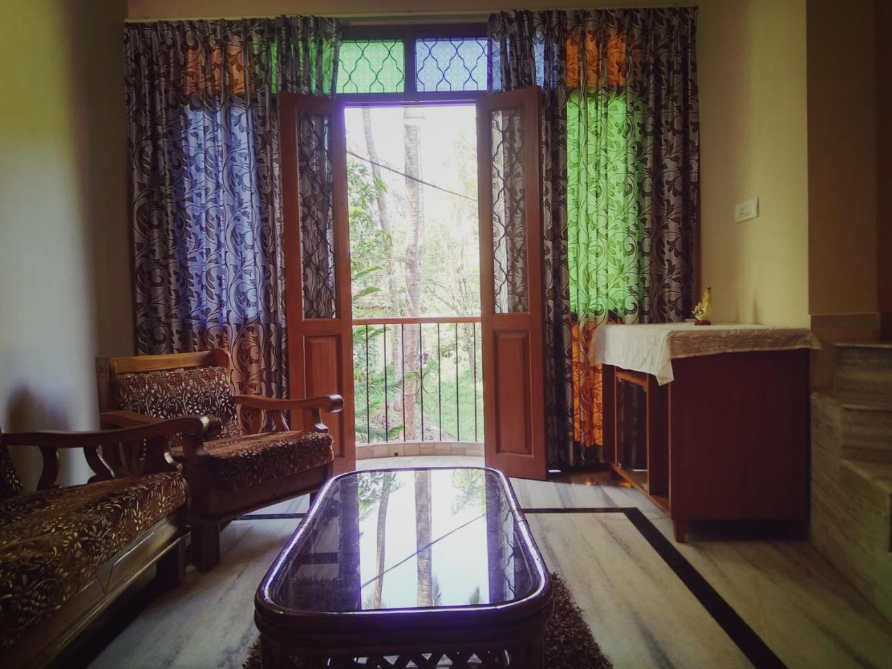 Menezes House Hotel Panaji Ngoại thất bức ảnh